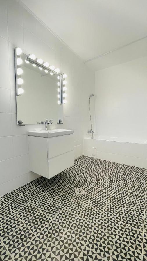 Apartamento Biolocalia House Dobrogea Balotesti Exterior foto